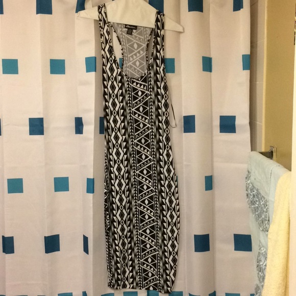 Black & White Patterned Midi Dress - Picture 1 of 4
